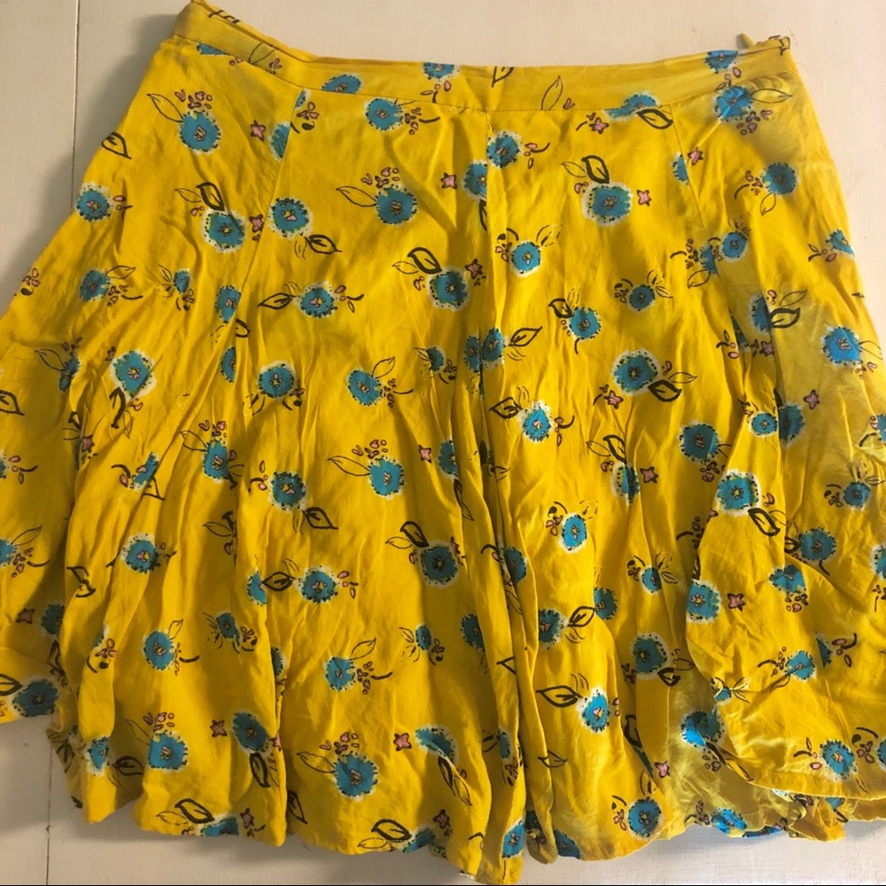 Kimchi Blue High Waisted Floral Skirt🌼